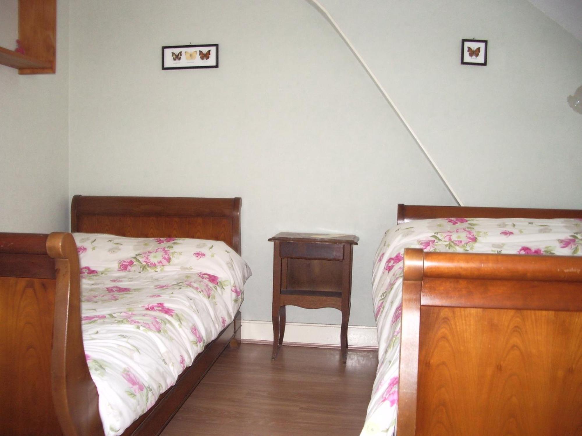 Bed and Breakfast Les Glycines Plaimpied-Givaudins Экстерьер фото